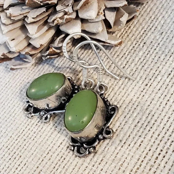 Artisan India Art Nouveau Scrolls Oval Stone 925 Sterling Silver Earrings - Picture 1 of 6